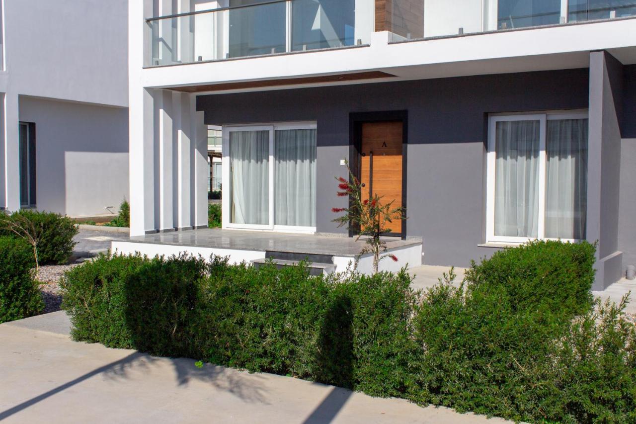 Four Seasons Life Rentals Trikomo Екстериор снимка