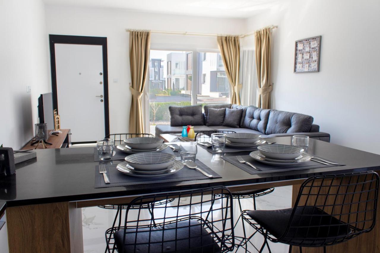 Four Seasons Life Rentals Trikomo Екстериор снимка