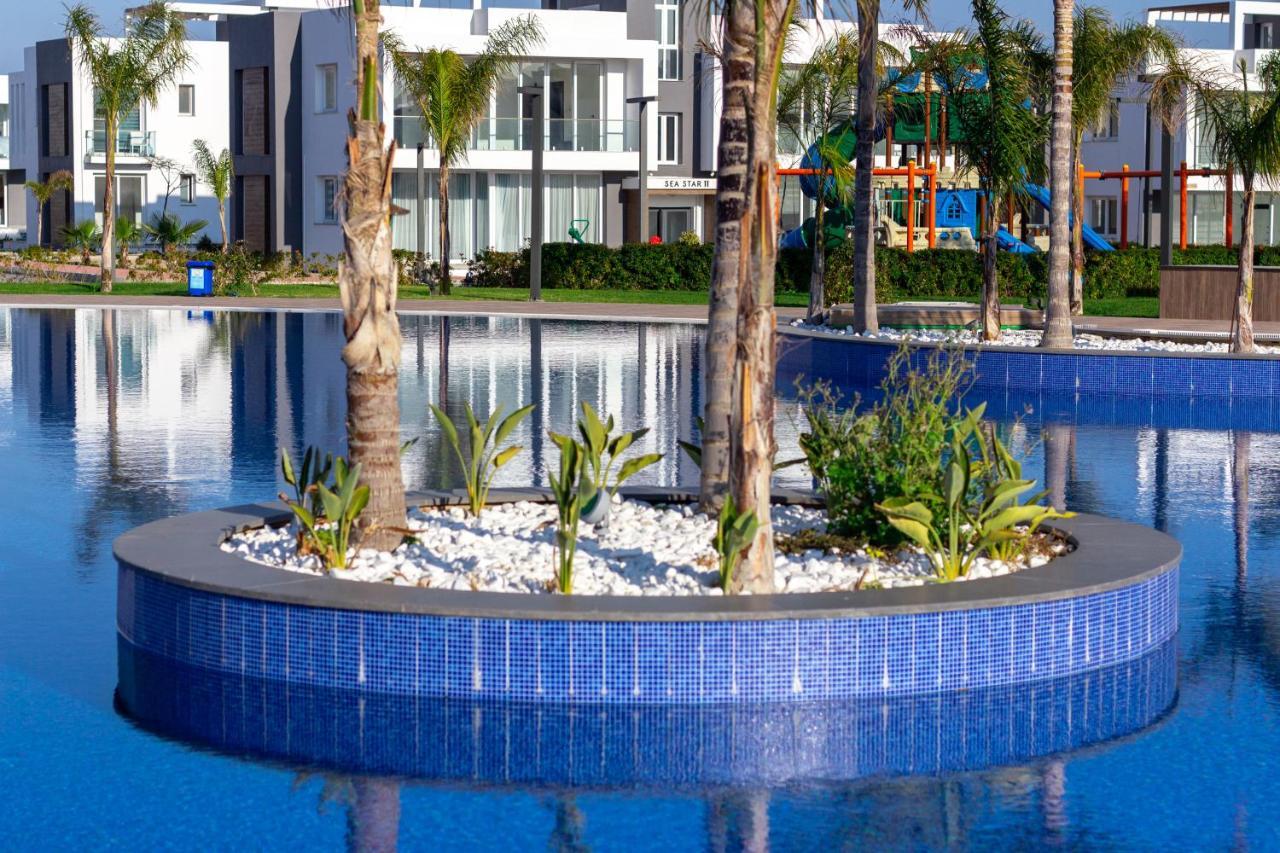 Four Seasons Life Rentals Trikomo Екстериор снимка